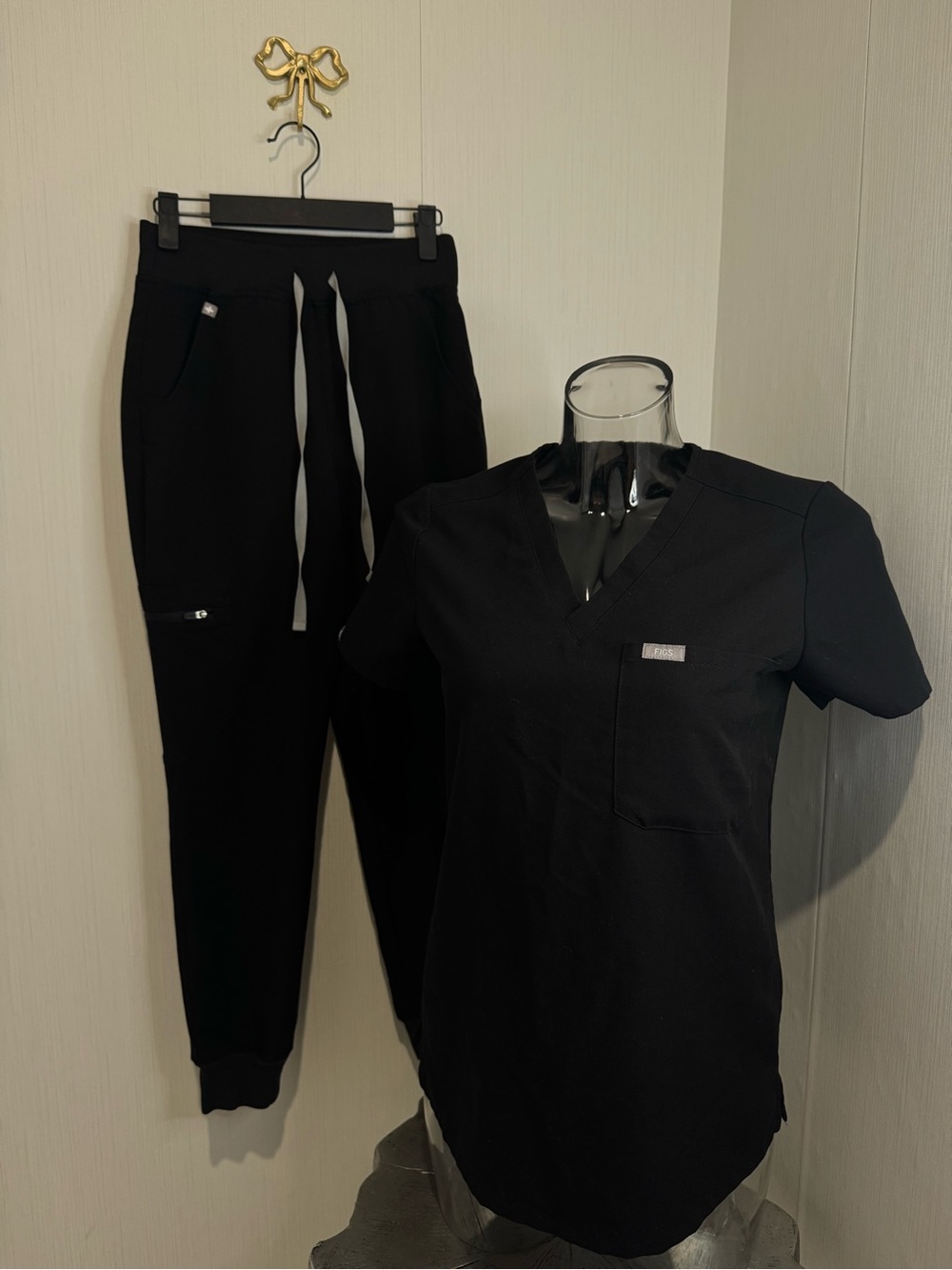 FIGS JOGGER SCRUB SET!! Black. Catarina Top. HW Zamora Jogger. XS. Petite.